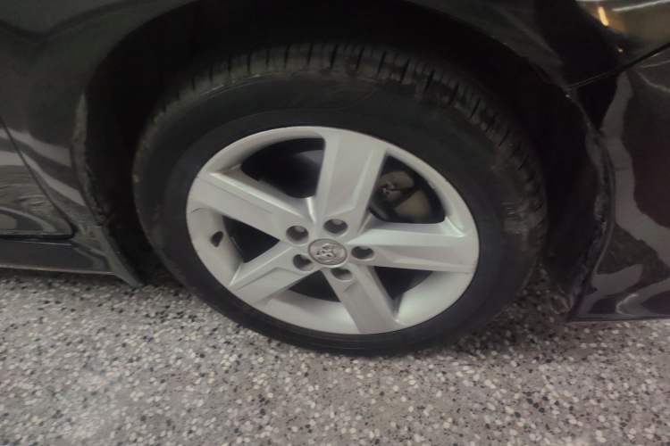 Used Toyota Camry 2012 Junrui 2.5S Activa Navigation Edition Right Front Wheel Hub