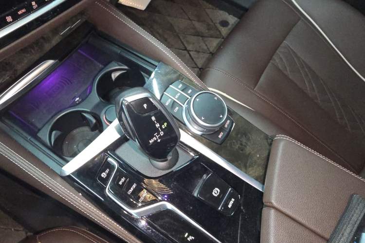 Used BMW 5 Series 2022 Restyled 525Li M Sport Package