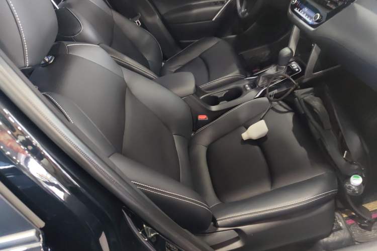 Used Toyota Corolla Cross 2024 2.0L Smart Electric Hybrid Dual-Engine Pioneer Edition