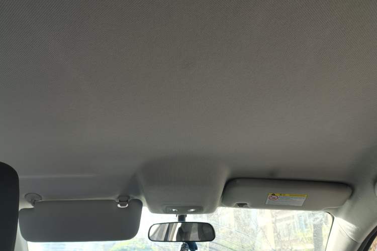 Used BYD e2 2019 Standard Range Model – Smart & Comfortable Version Headliner