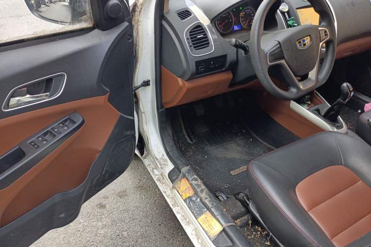 Used Geely Auto Diamond 2016 1.5L Manual Elite Edition Driver Seat