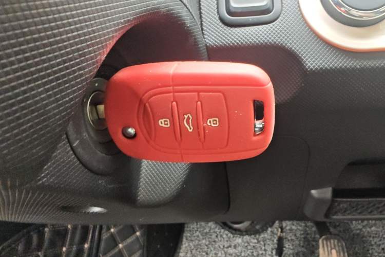 Used Wuling Hongguang MINIEV 2020 Freedom Version Lithium Iron Phosphate Interior 1