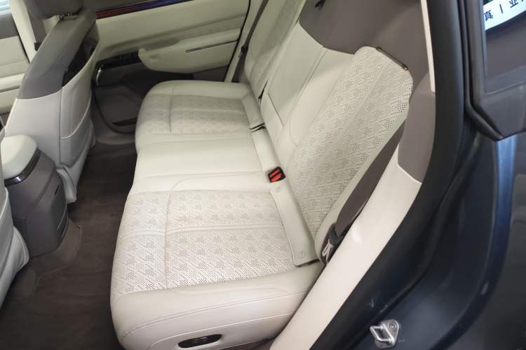 Used Zeekr 7X 2025 100kWh Long-Range All-Wheel Drive Intelligent Driving Version Left Rear Seat