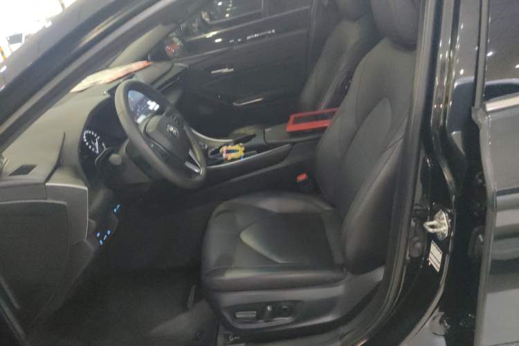 Used Toyota Avalon 2023 2.0L Luxury Edition