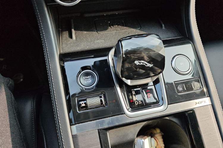 Used Jaguar XFL 2021 XFL 2.0T P200 Two-Wheel-Drive Elite Luxury Edition