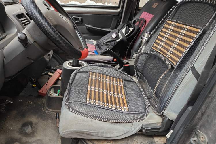 Used BAIC Weiwang 306 2011 1.3L base model 7 seats
