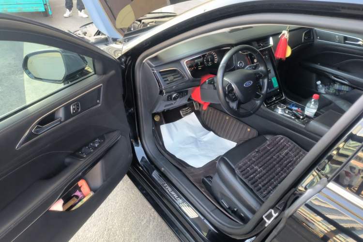 Used Ford Taurus 2019 EcoBoost 245 Premium Edition