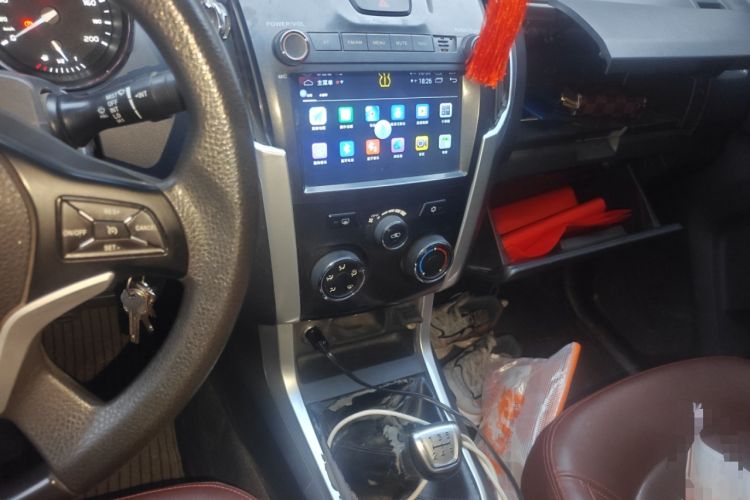 Used Isuzu TAGA 2018 3.0T Two-Wheel Drive Luxury Edition