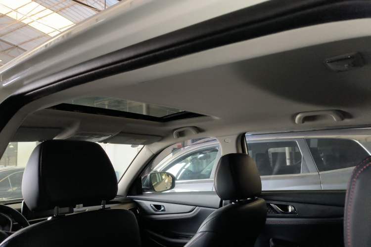 Used CHANGAN CS75 2021 Honor Million Edition 280T DCT Luxury Model
