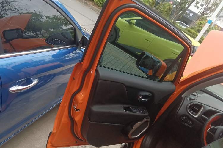 Used Jeep Renegade 2017 180T Automatic Kinetic Edition+