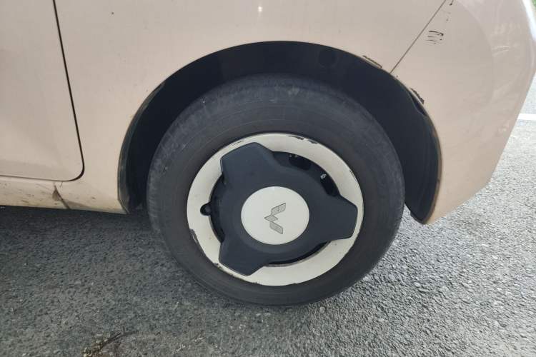 Used Wuling Hongguang MINIEV 2021 Macaron Fashion Edition Lithium-Ion Battery
