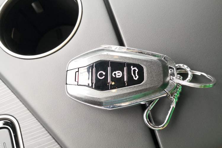 Used JETOUR Shanhai L9 2024 1.5TD 2DHT Pro 7-Seater
