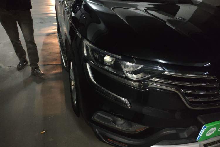 Used Renault Koleos 2017 2.0L Two-Wheel-Drive Leading Edition
