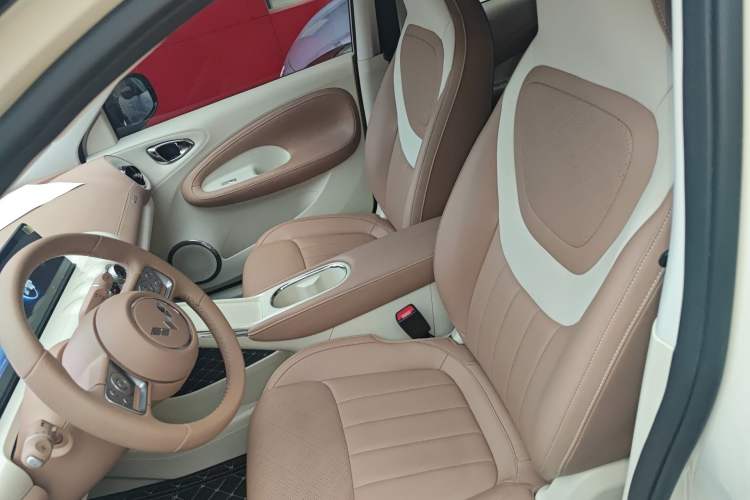 Used Wuling Bingo 2025 410 km Lingxi Deluxe Edition Left Front Seat