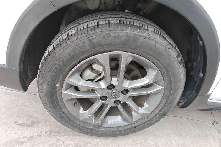 Used Geely Auto Vision X3 2020 1.5L Manual Happiness Edition