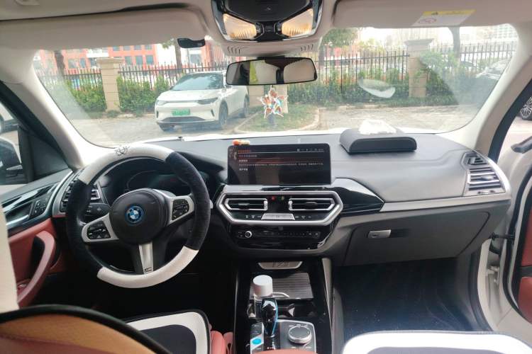 Used BMW iX3 2022 Leading Model