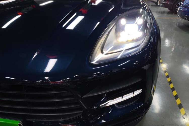 Used Porsche Macan 2018 Macan 2.0T Left Front Headlight