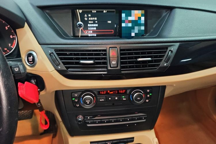 Used BMW X1 2010 sDrive18i Luxury Model Audio And AC Panel