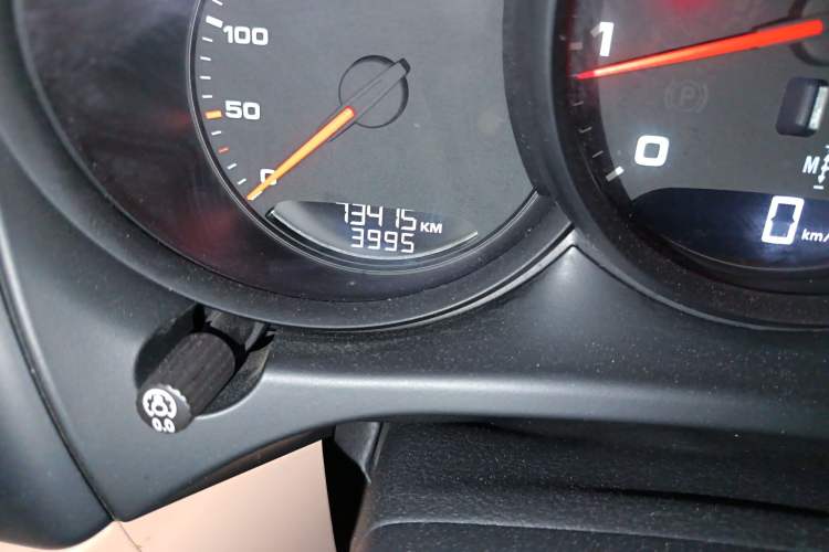 Used Porsche Macan 2021 Macan 2.0T Odometer Close Up