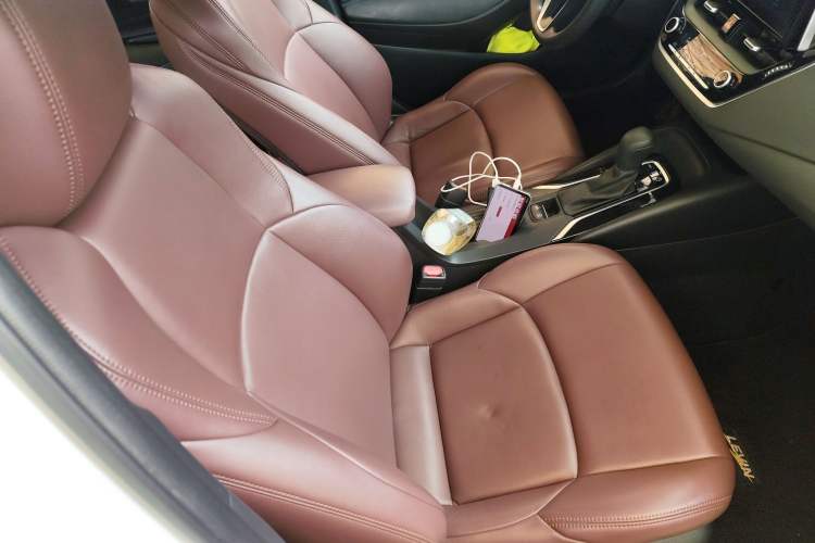 Used Toyota Levin 2019 185T CVT Luxury Edition China VI Standard Right Front Seat