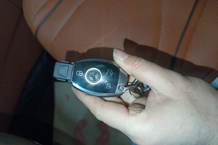 Used Mercedes-Benz V-Class 2020 V 260 Avantgarde Edition