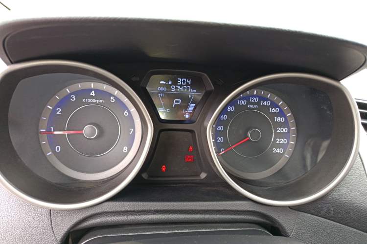 Used Hyundai Elantra (5th Generation / Langdong) 2016 1.6L Automatic Smart Version Instrument Cluster