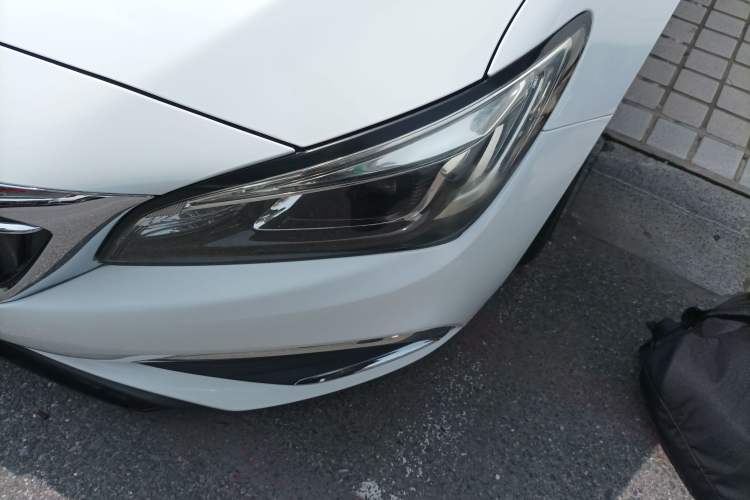 Used Buick Verano 2019 Sedan 20T Dual-Clutch Leading Model