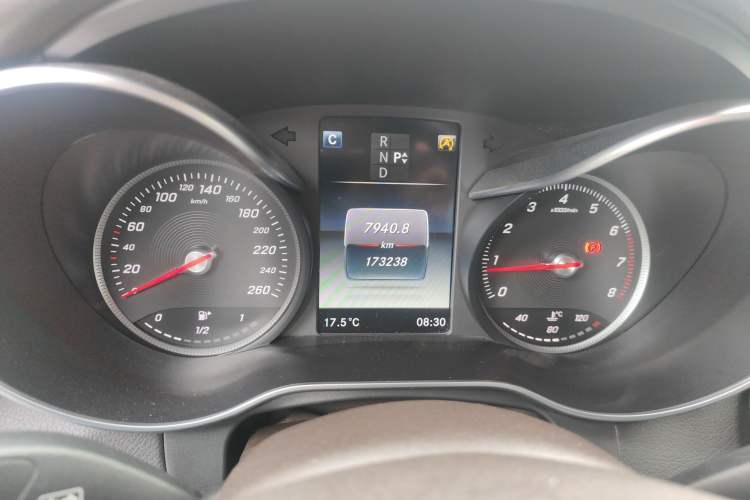 Used Mercedes-Benz GLC 2016 GLC 260 4MATIC Dynamic Edition Instrument Cluster