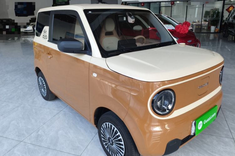 Used Geely Galaxy Panda 2024 Panda Mini 200km Endurance Bear Front Right 45 Deg
