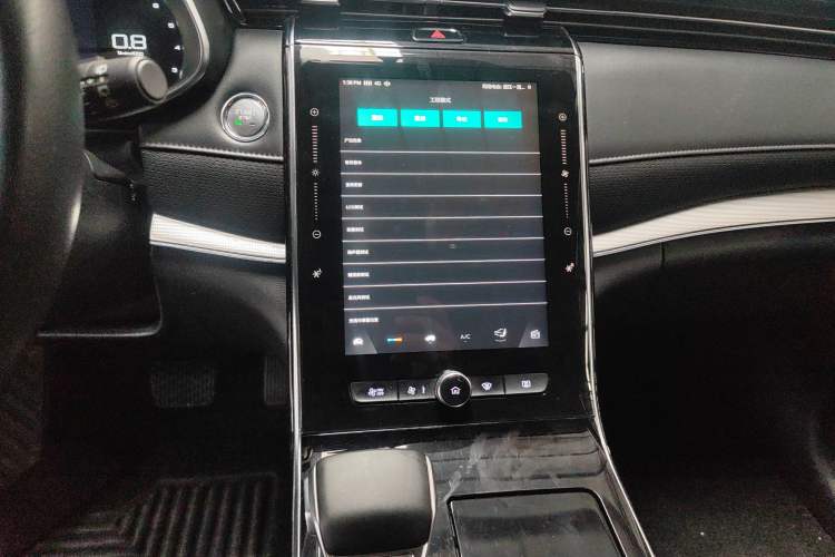 Used Roewe RX5 MAX 2019 300TGI Automatic 4G Connect Luxury Edition Audio And AC Panel