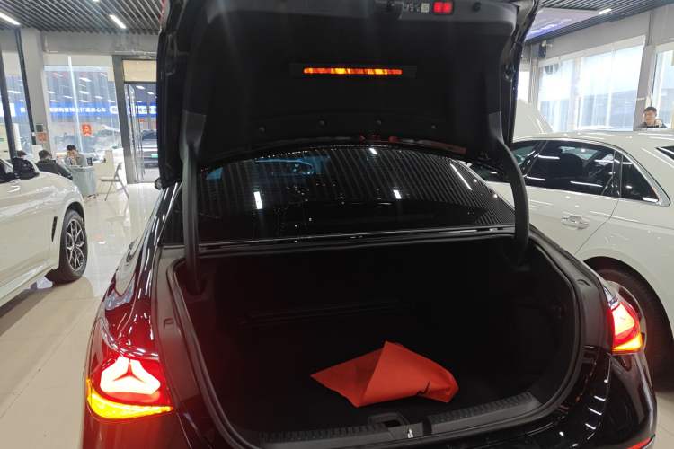 Used Mercedes-Benz E-Class 2024 E 300 L Luxury Model