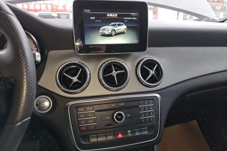 Used Mercedes-Benz GLA 2016 GLA 200 Fashion Model