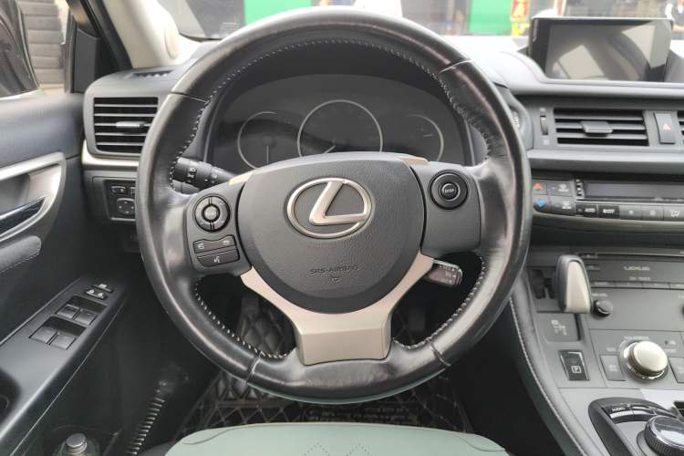 Used Lexus CT 2017 CT200h Comfort Edition Monochrome China V Standard