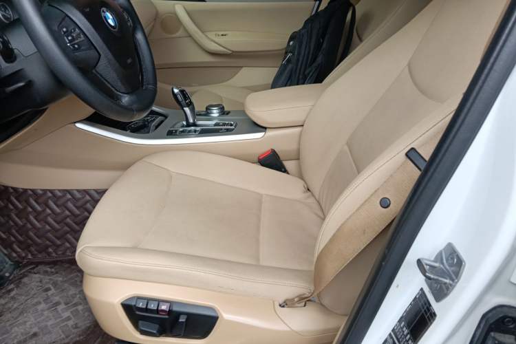 Used BMW X3 2016 sDrive20i
