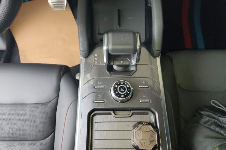 Used JETOUR Traveler 2023 2.0T All-Wheel Drive CrossPRO+ Gear Lever