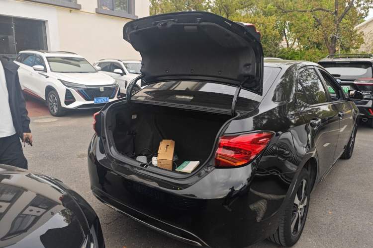 Used Toyota Levin Hybrid E+ 2019 1.8L PH V E-CVT Luxury Edition Trunk