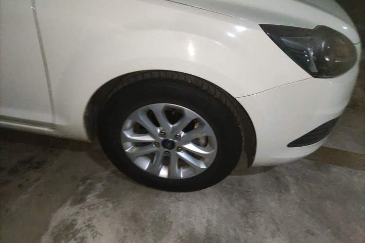 Used Ford Focus 2013 Hatchback Classic 1.8L Automatic Base Model