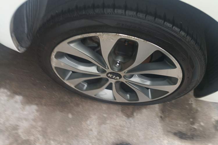 Used Kia K3 2015 1.6L Automatic GLS