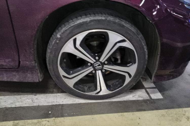 Used Honda Jade 2017 210 TURBO CVT Luxury Edition 5 Seats
