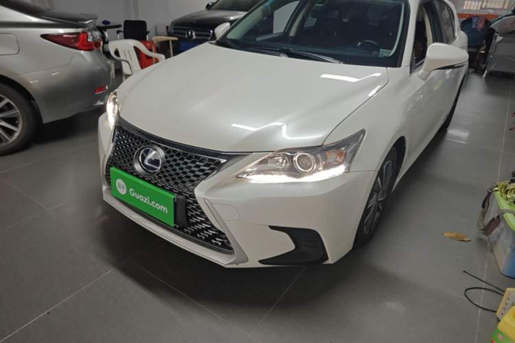 Used Lexus CT 2017 CT200h Elite Edition Monotone China VI