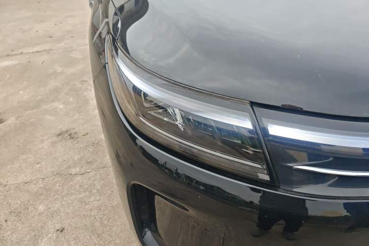 Used Hima AITO M7 2024 1.5T Intelligent Drive Rear-Drive Ultra Version 5 Seats Right Front Headlight