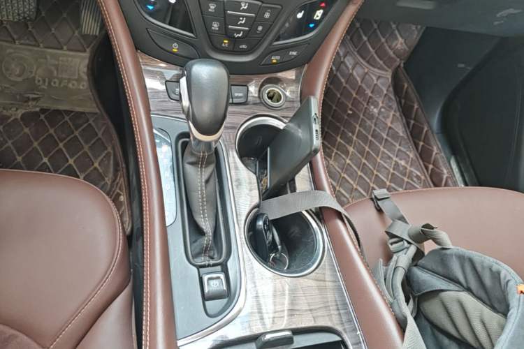 Buick Envision 2017 28T Four-Wheel Drive Elite Model usata