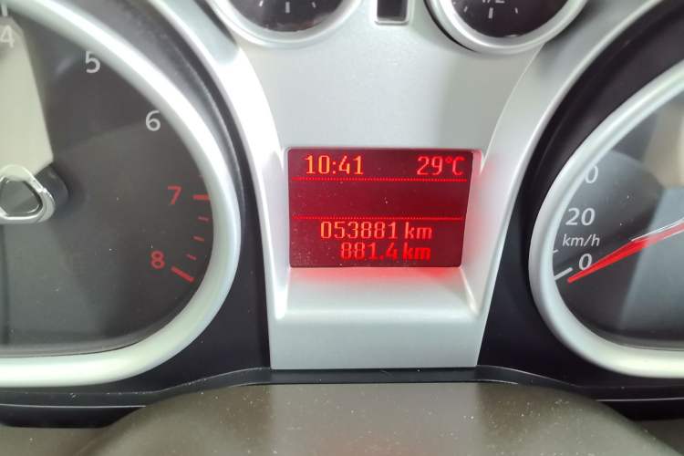 Used Ford Focus 2013 Sedan Classic 1.8L Manual Base Model Odometer Close Up