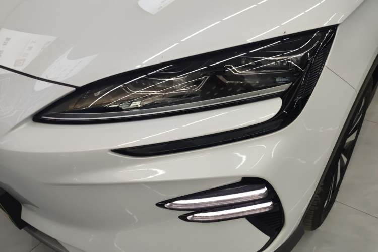 Used BYD Song PLUS New Energy 2023 Champion Edition EV 520KM Prestige Model
