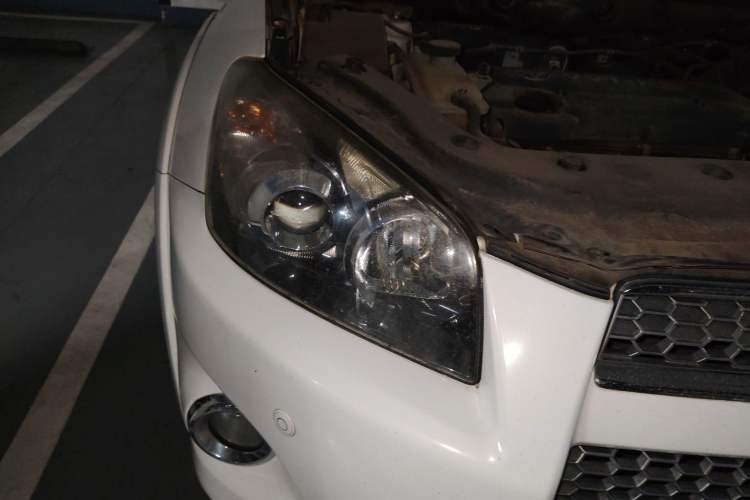 Used Toyota RAV4 2013 Special Edition 2.4L Automatic 4x4 Prestige Right Front Headlight