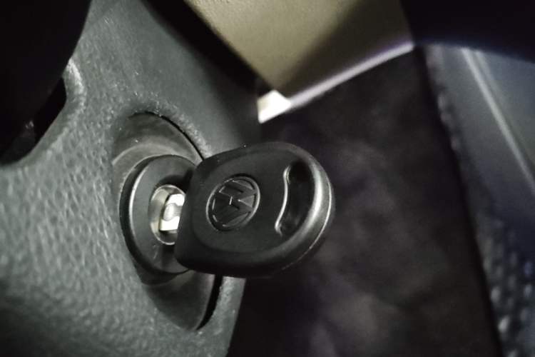 Used Volkswagen Polo 2011 1.6L Automatic ZhiShang Version Vehicle Key