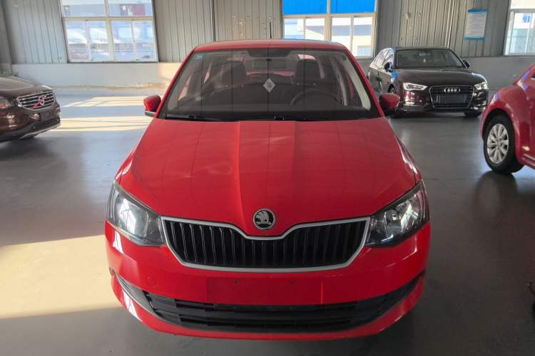 Used Skoda Fabia 2017 1.4L Automatic Car Enjoy Edition
