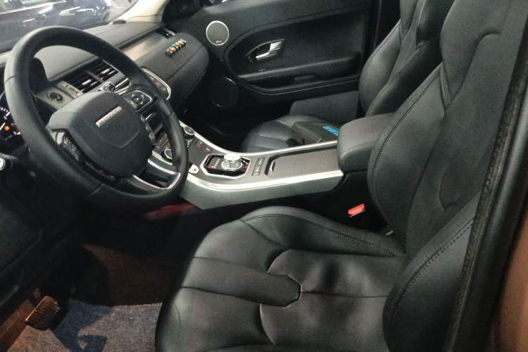 Used Land Rover Range Evoque 2015 2.0T Five-Door Zhiyao Edition Left Front Seat