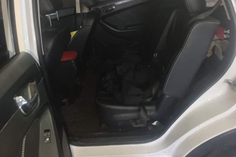 Used Dongfeng Fengon 580 2020 1.8L Manual Comfort Model Left Rear Seat