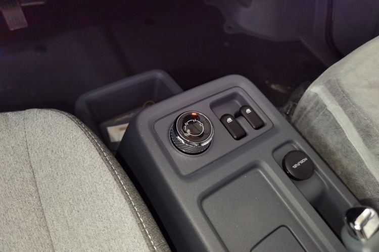 Used Wuling Yangguang 2025 Model 400km Bus Edition—Comfort Edition
